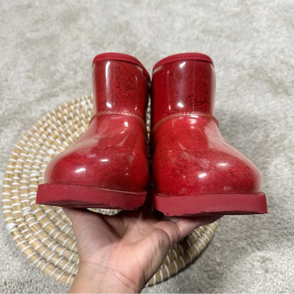 UGG Women’s Classic Samba Ribbon Red Mini Clear Waterproof Boots Size 6 - Picture 13 of 16